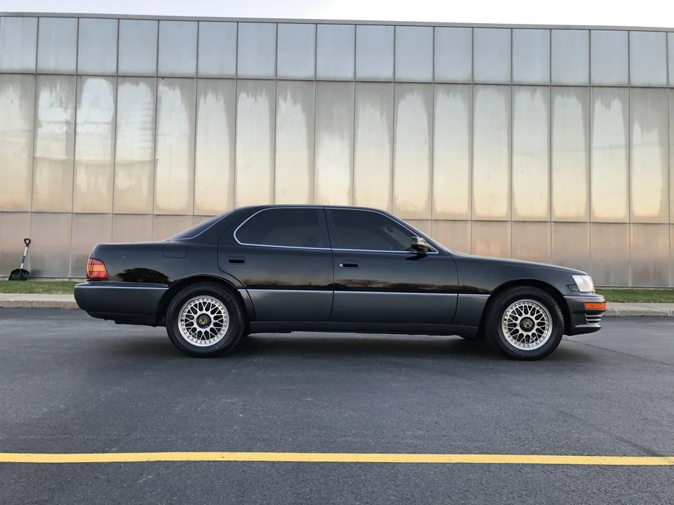 1993 Lexus LS 1st Gen - Image 29 of 31