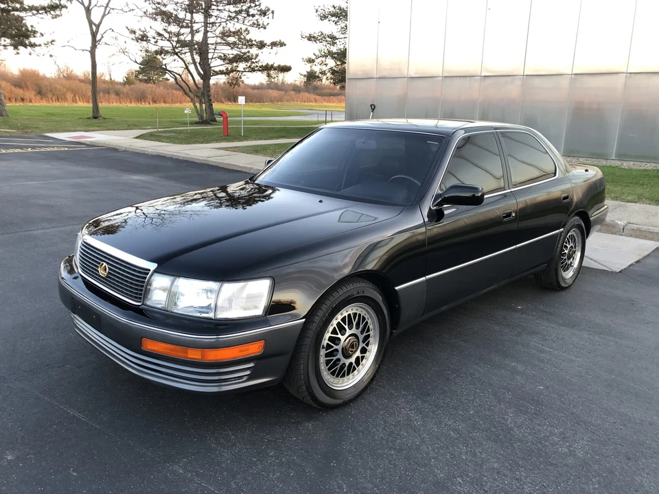 1993 Lexus LS 1st Gen - Image 12 of 31