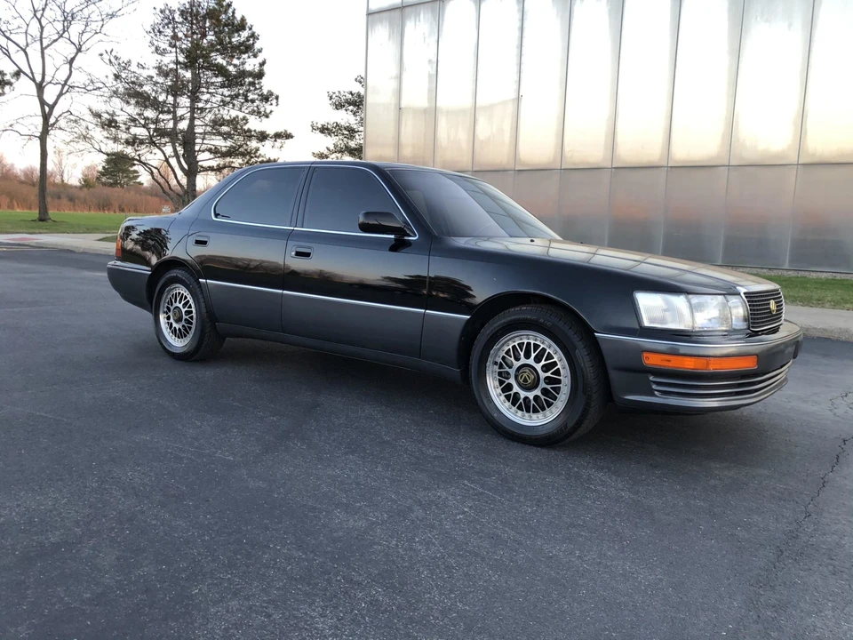1993 Lexus LS 1st Gen - Image 4 of 31