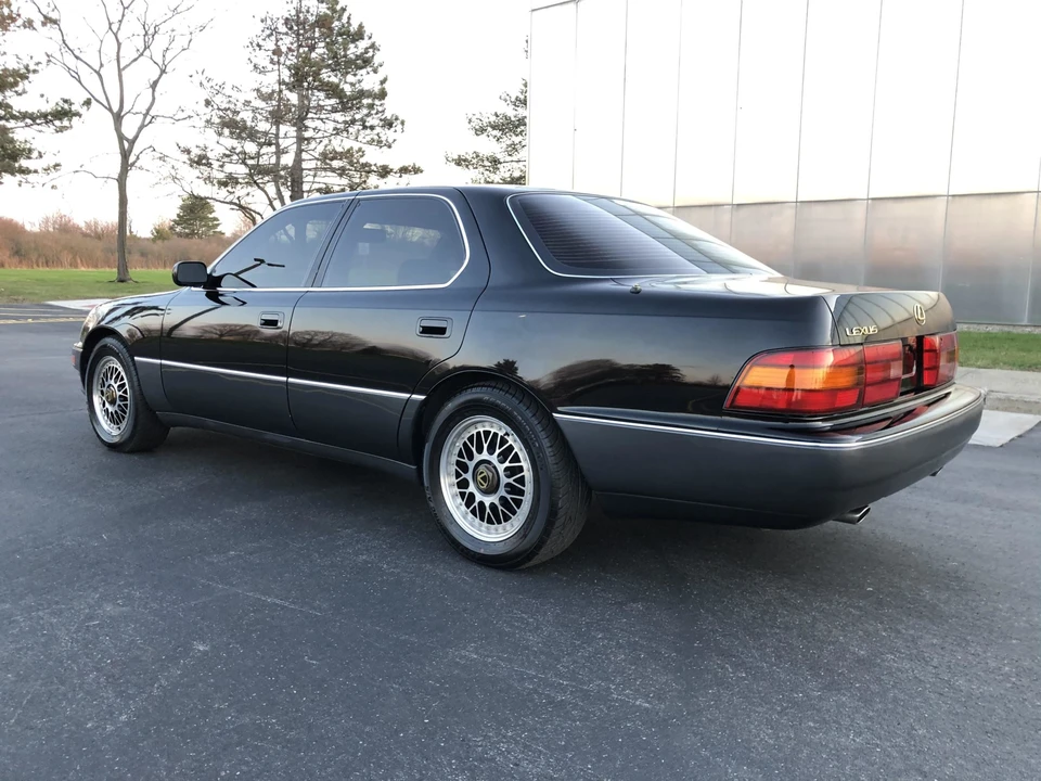1993 Lexus LS 1st Gen - Image 20 of 31