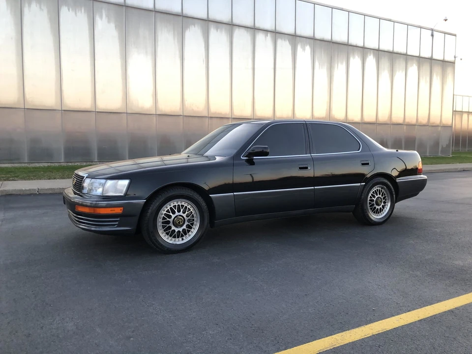 1993 Lexus LS 1st Gen - Image 15 of 31