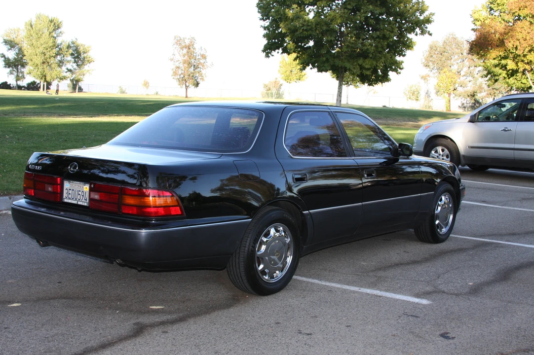 1993 Lexus LS 1st Gen - Image 2 of 31