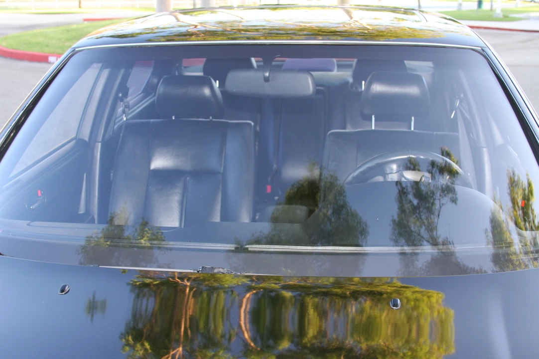 1993 Lexus LS 1st Gen - Image 28 of 31