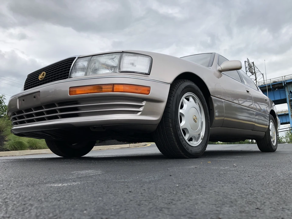1993 Lexus LS 1st Gen - Image 9 of 31