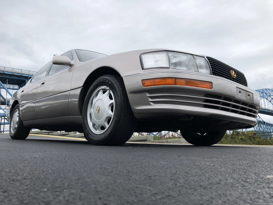 1993 Lexus LS 1st Gen - Image 5 of 31