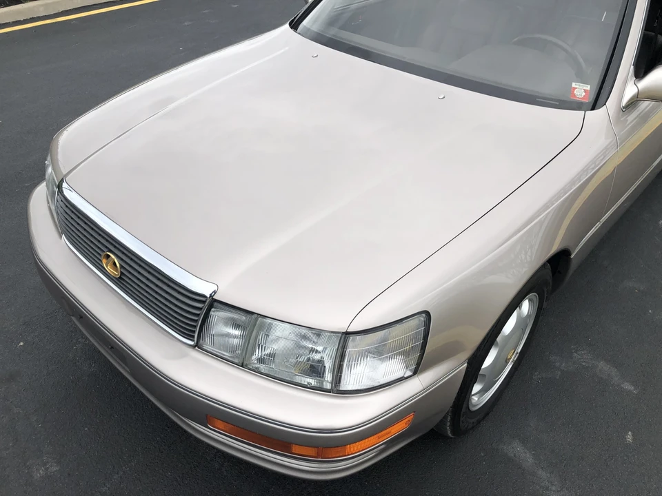 1993 Lexus LS 1st Gen - Image 29 of 31