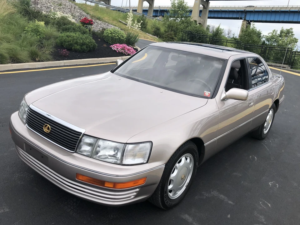 1993 Lexus LS 1st Gen - Image 11 of 31
