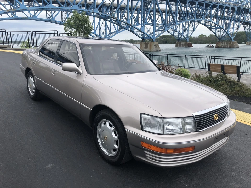 1993 Lexus LS 1st Gen - Image 4 of 31