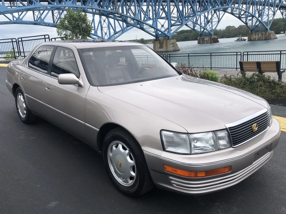 1993 Lexus LS 1st Gen - Image 3 of 31