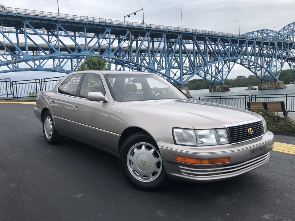 1993 Lexus LS 1st Gen - Image 2 of 31