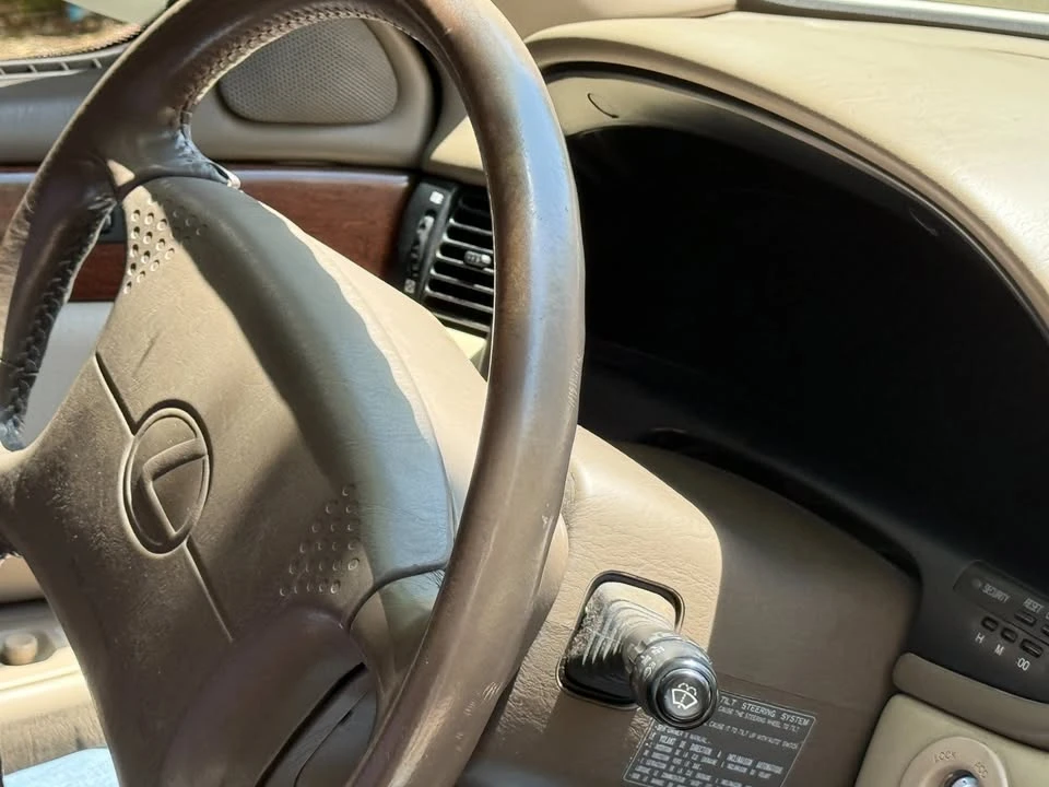1993 Lexus SC - Image 7 of 17