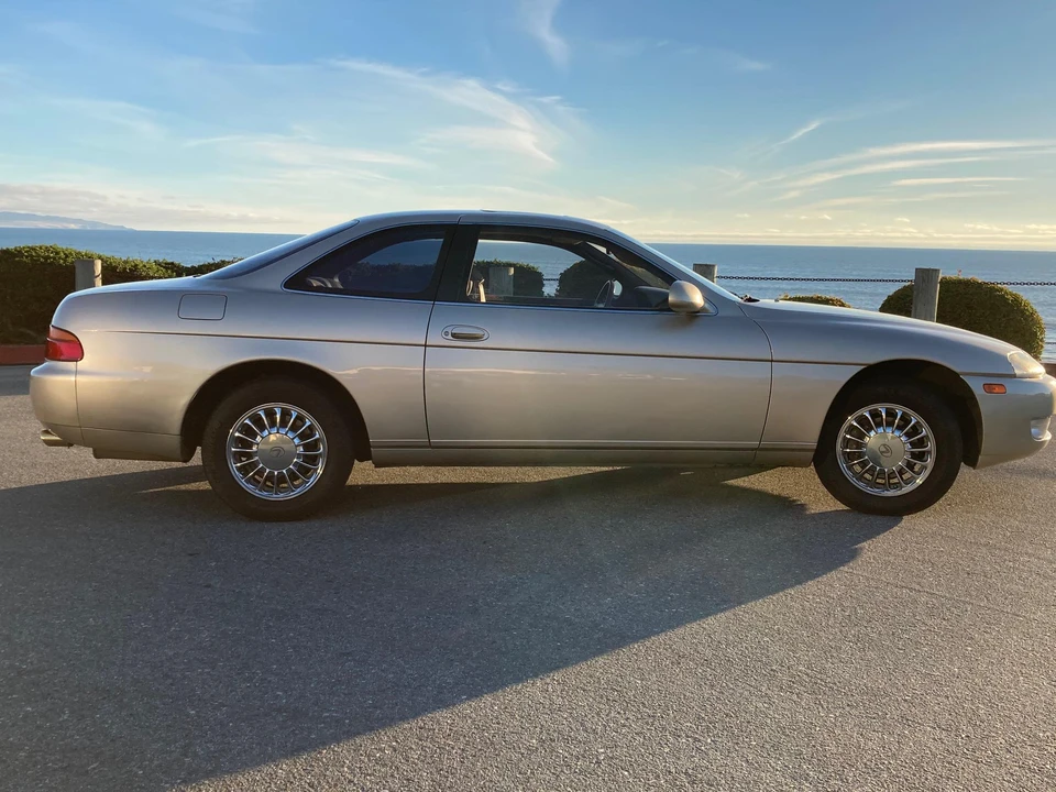 1993 Lexus SC400 - Image 10 of 24