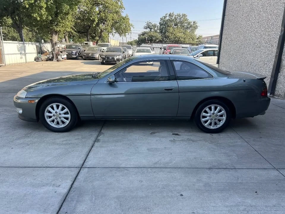 1993 Lexus SC400 - Image 8 of 13