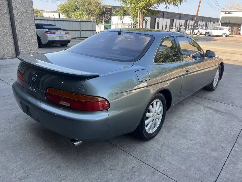 1993 Lexus SC400 - Image 5 of 13