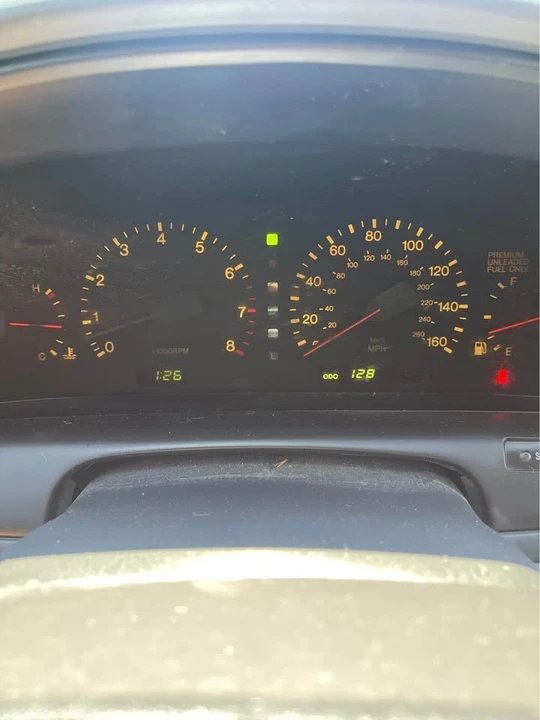 1993 Lexus SC400 - Image 8 of 10