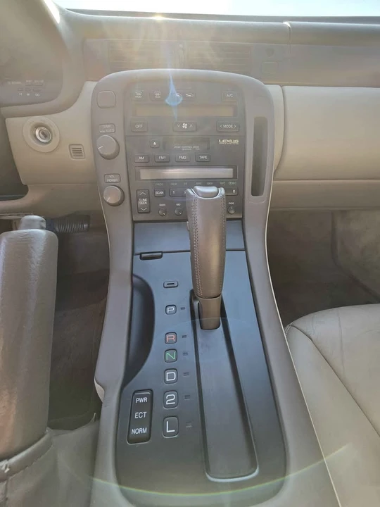 1993 Lexus SC400 - Image 11 of 16