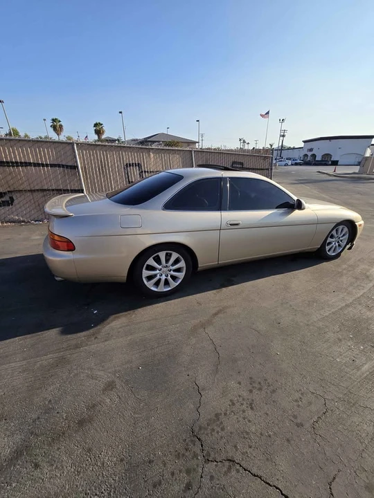 1993 Lexus SC400 - Image 5 of 16
