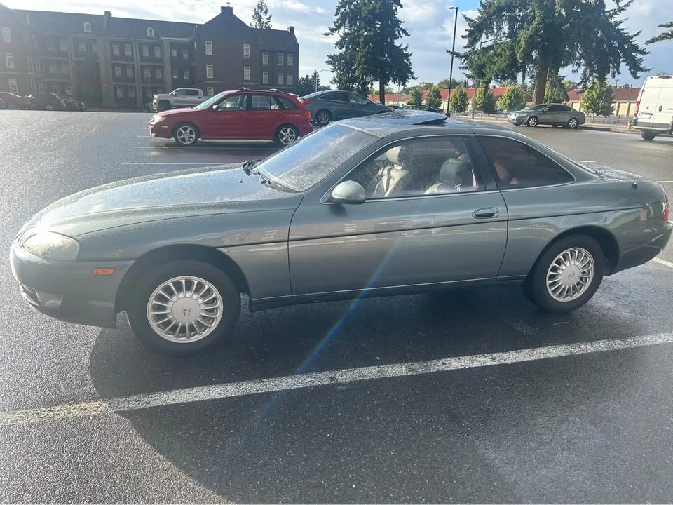 1993 Lexus SC400 - Image 2 of 3