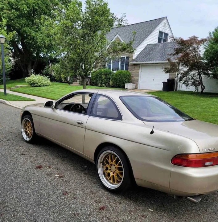 1993 Lexus SC400 - Image 2 of 3