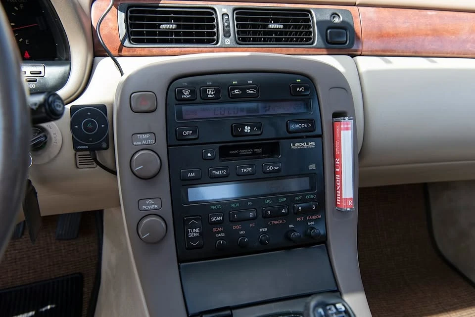 1993 Lexus SC - Image 18 of 20