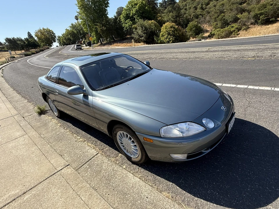 1993 Lexus SC400 - Image 16 of 31