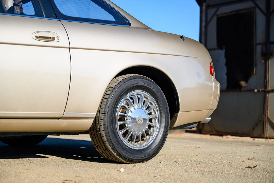 1993 Lexus SC400 - Image 21 of 31