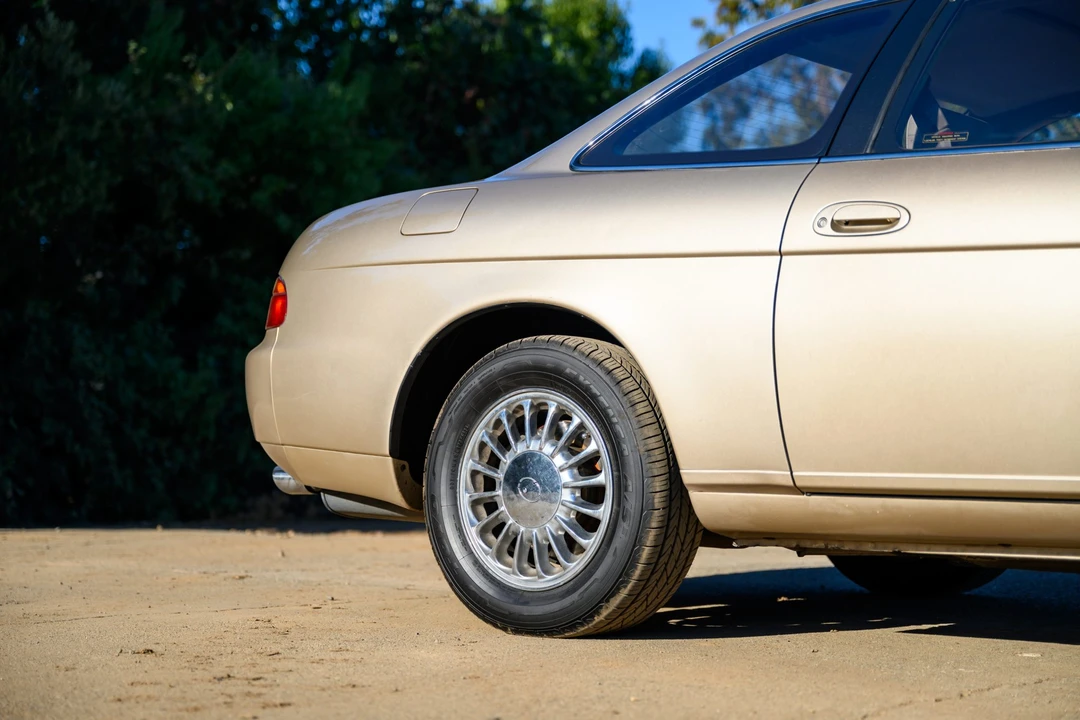 1993 Lexus SC400 - Image 24 of 31