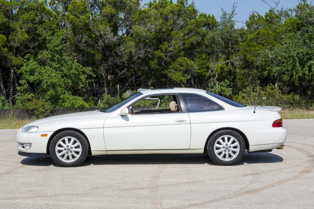 1993 Lexus SC400 - Image 10 of 31