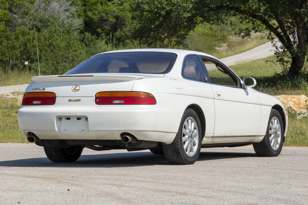 1993 Lexus SC400 - Image 18 of 31