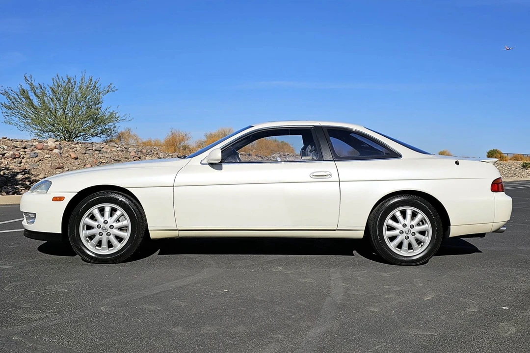 1993 Lexus SC400 - Image 16 of 31