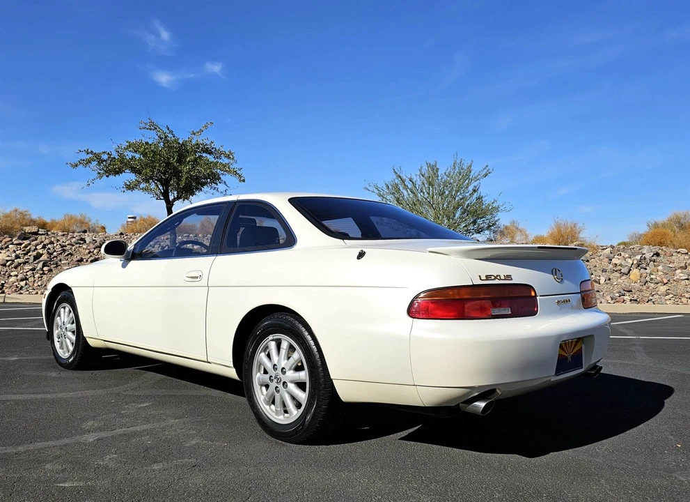 1993 Lexus SC400 - Image 14 of 31