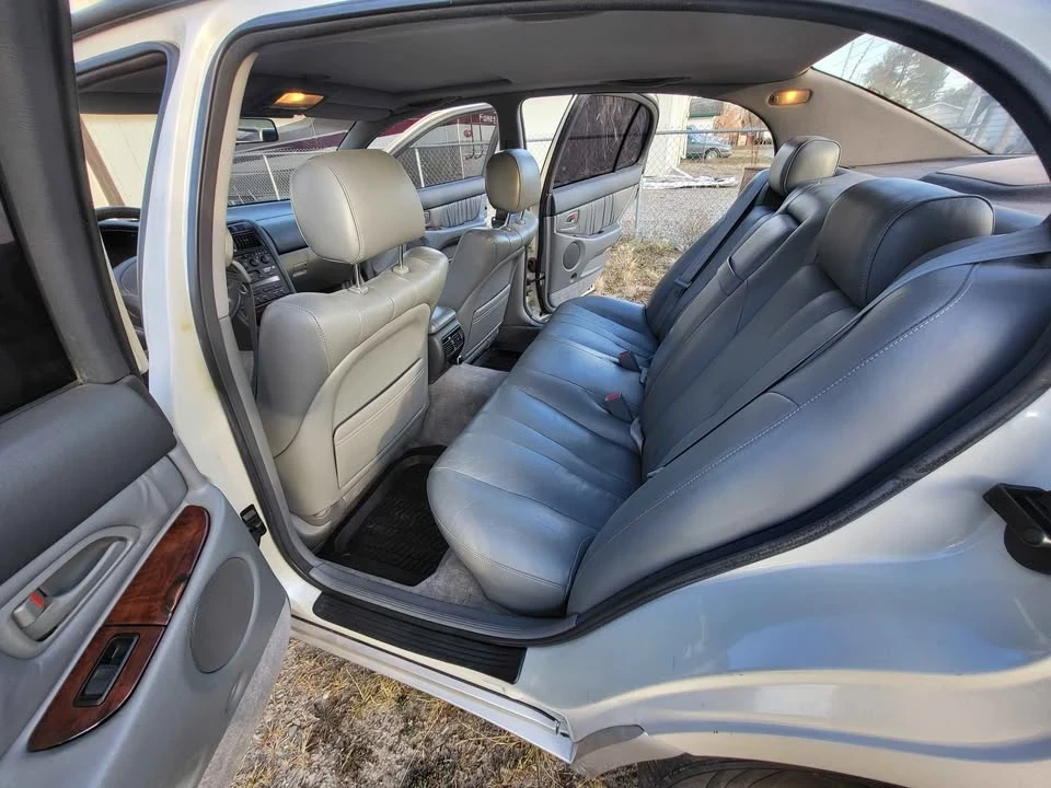 1993 Lexus GS 1st Gen - Image 7 of 10