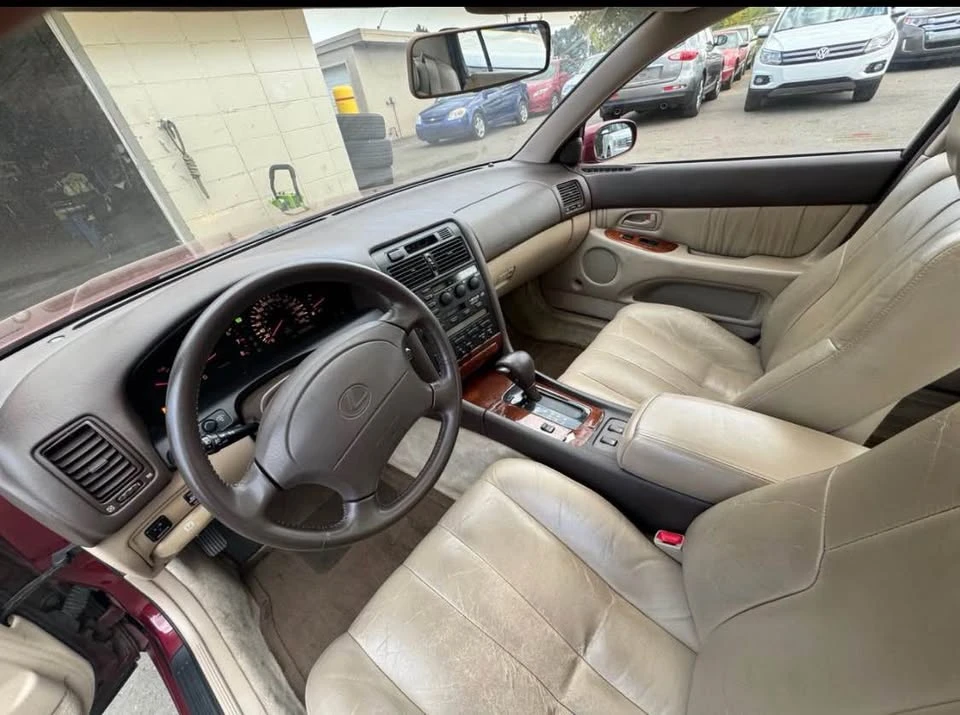 1993 Lexus GS 1st Gen - Image 18 of 19