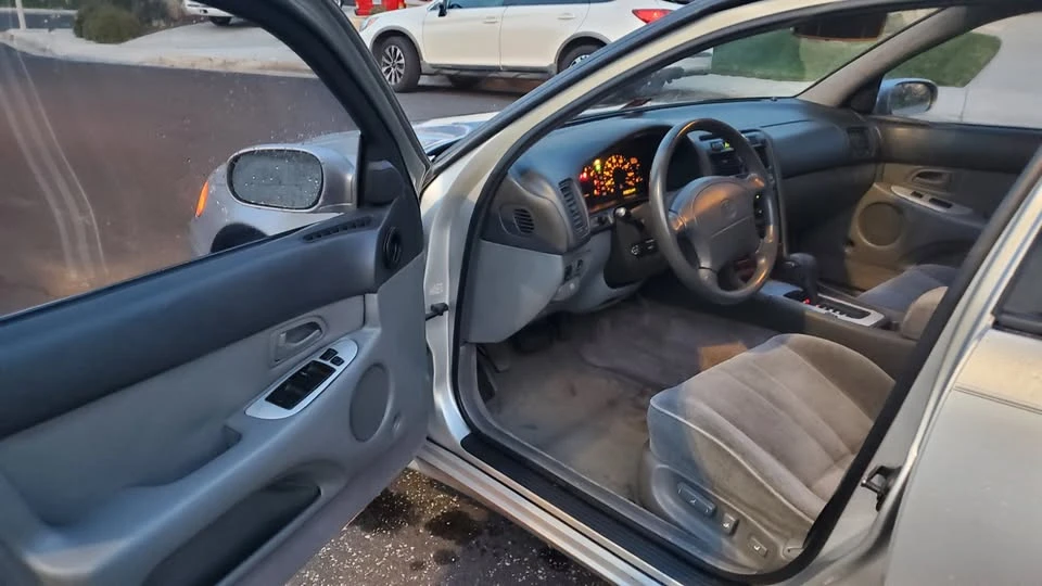 1993 Lexus GS 1st Gen - Image 9 of 19