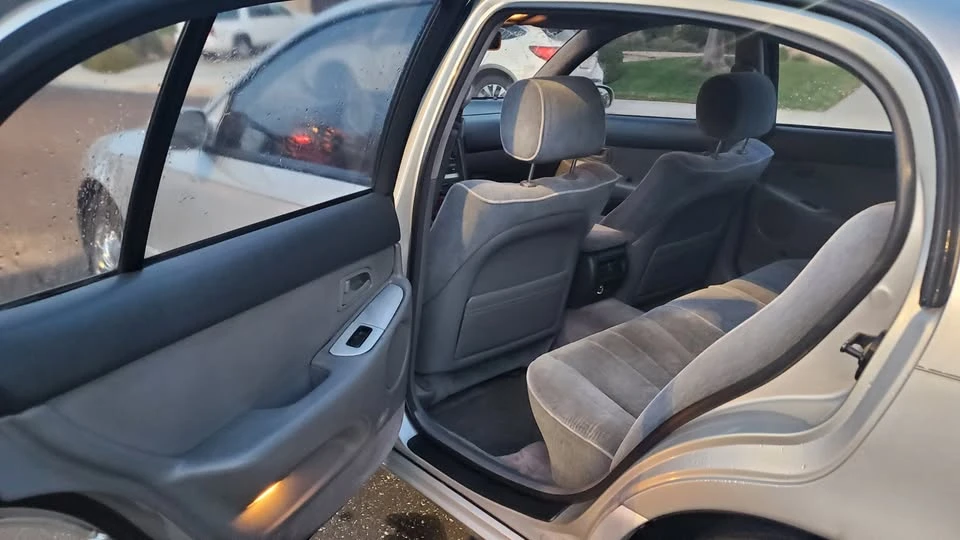 1993 Lexus GS 1st Gen - Image 15 of 19