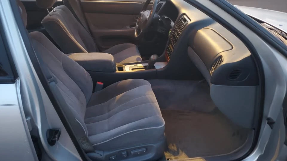 1993 Lexus GS 1st Gen - Image 13 of 19