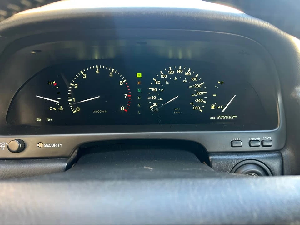 1993 Lexus LS 1st Gen - Image 15 of 20