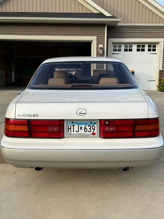 1993 Lexus LS 1st Gen - Image 4 of 13