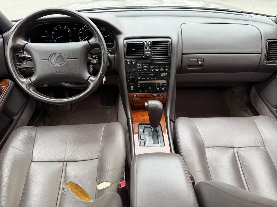 1993 Lexus LS 1st Gen - Image 13 of 18