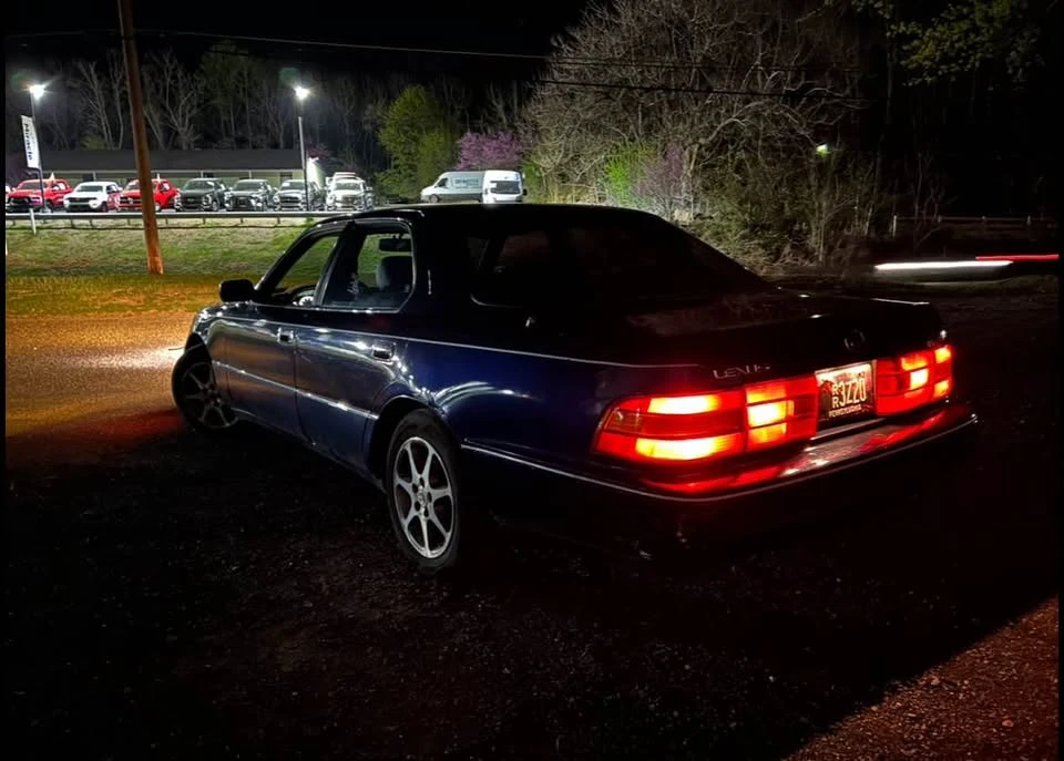 1993 Lexus LS 1st Gen - Image 3 of 10