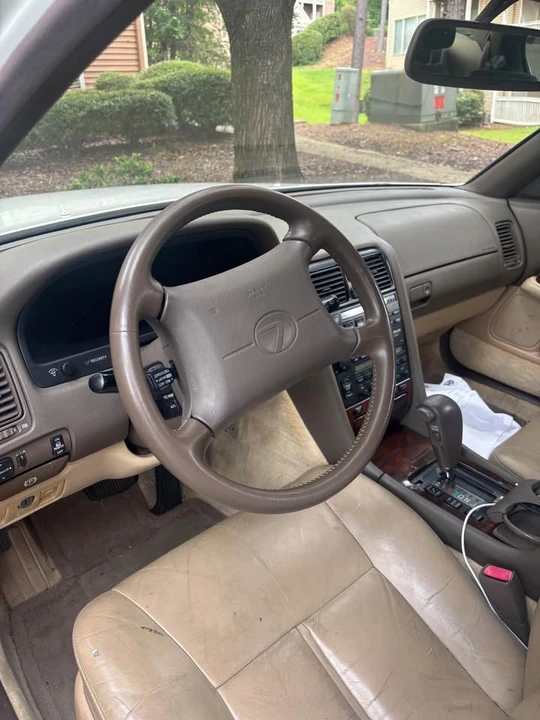 1993 Lexus LS 1st Gen - Image 2 of 5