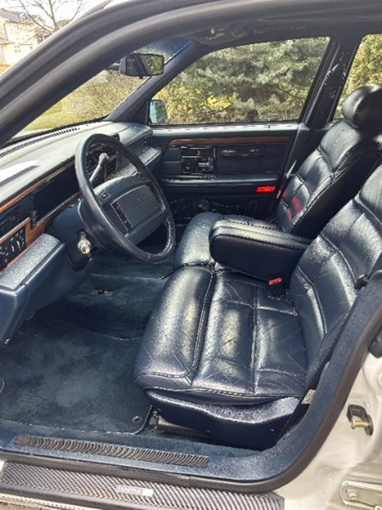 1993 Lincoln Continental 8th Gen - Image 5 of 15