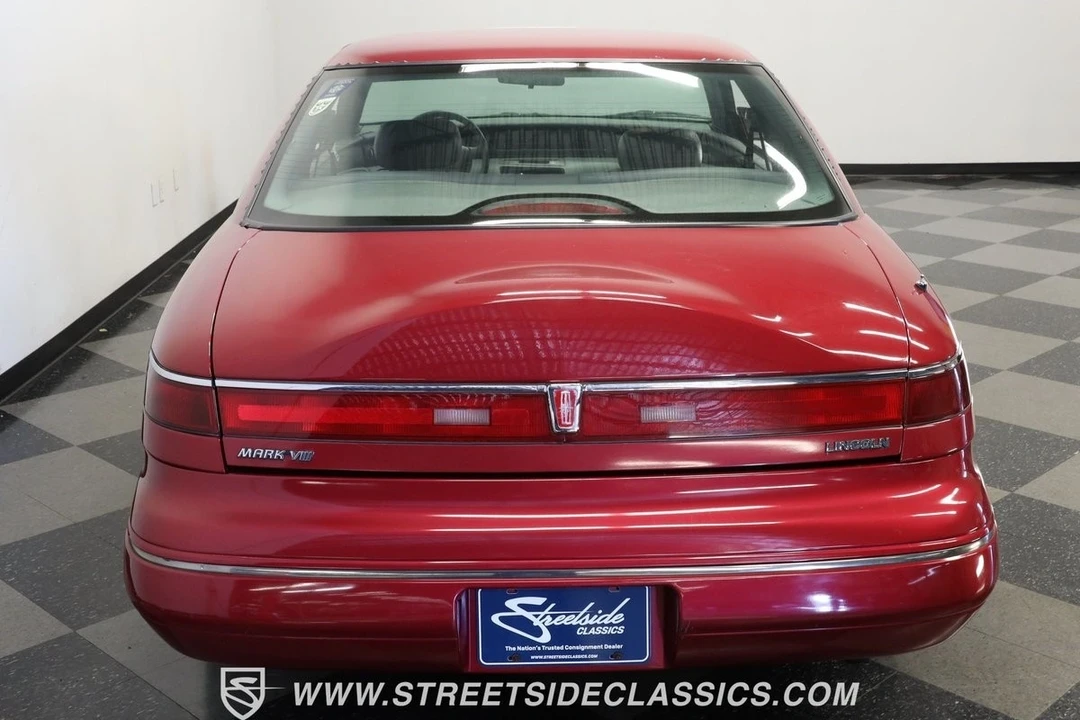 1993 Lincoln Continental Mark VIII - Image 9 of 21