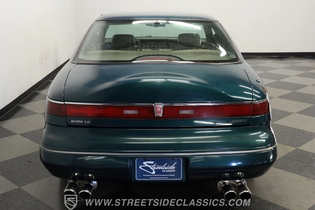 1993 Lincoln Continental Mark VIII - Image 9 of 12