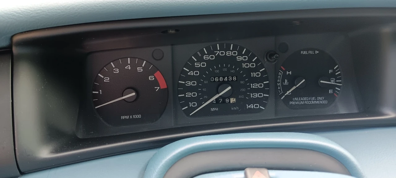 1993 Lincoln Continental Mark VIII - Image 4 of 31