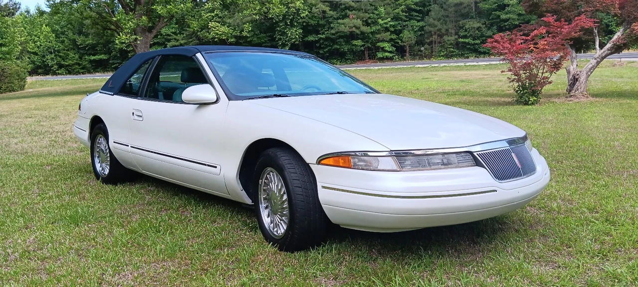 1993 Lincoln Continental Mark VIII - Image 2 of 31