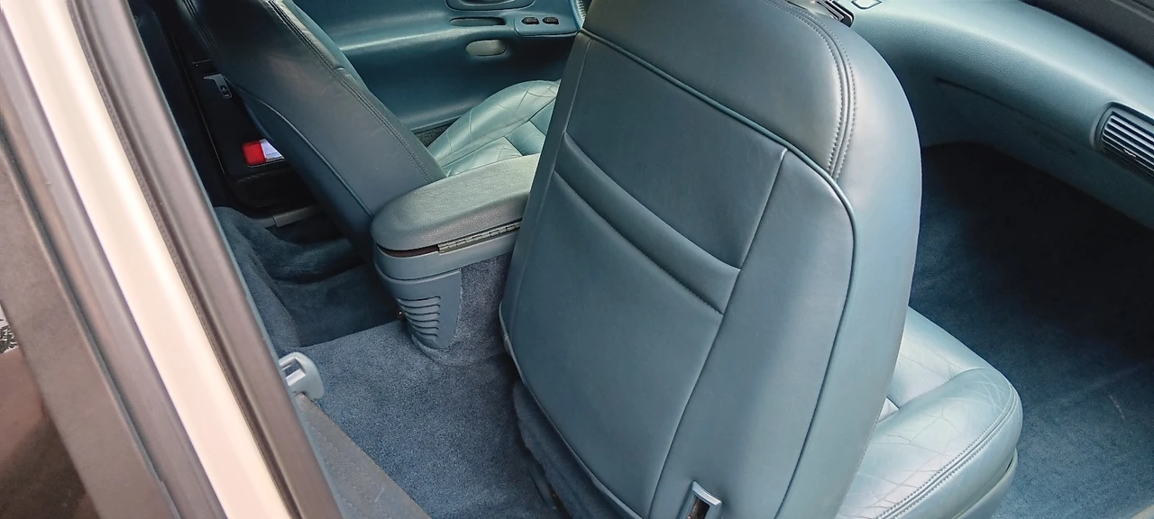 1993 Lincoln Continental Mark VIII - Image 23 of 31