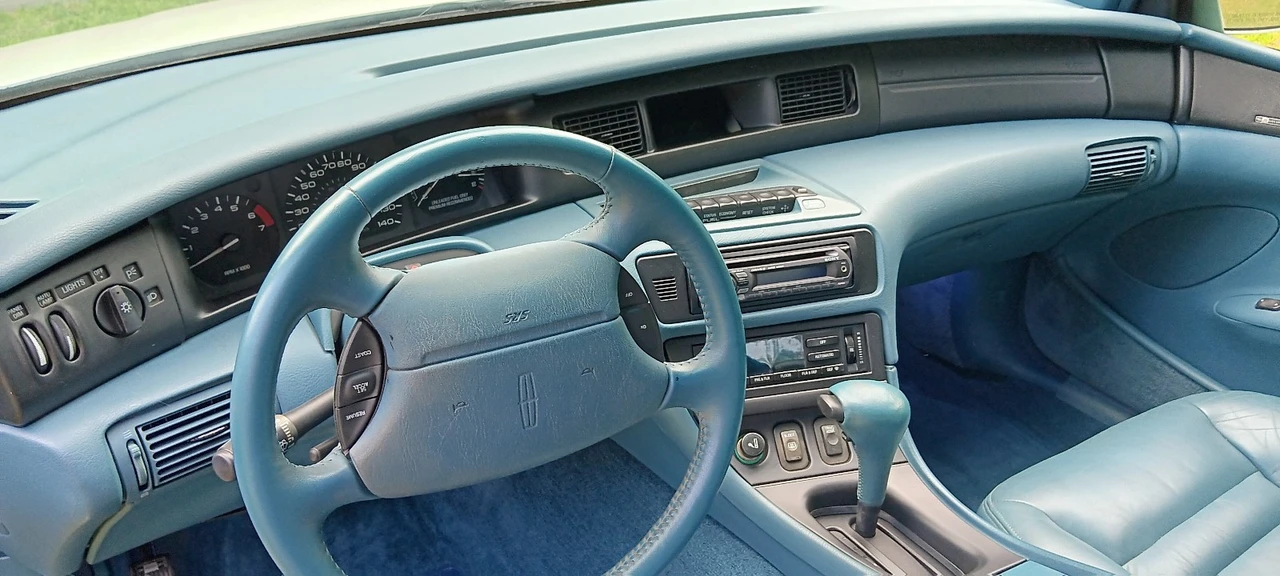1993 Lincoln Continental Mark VIII - Image 18 of 31