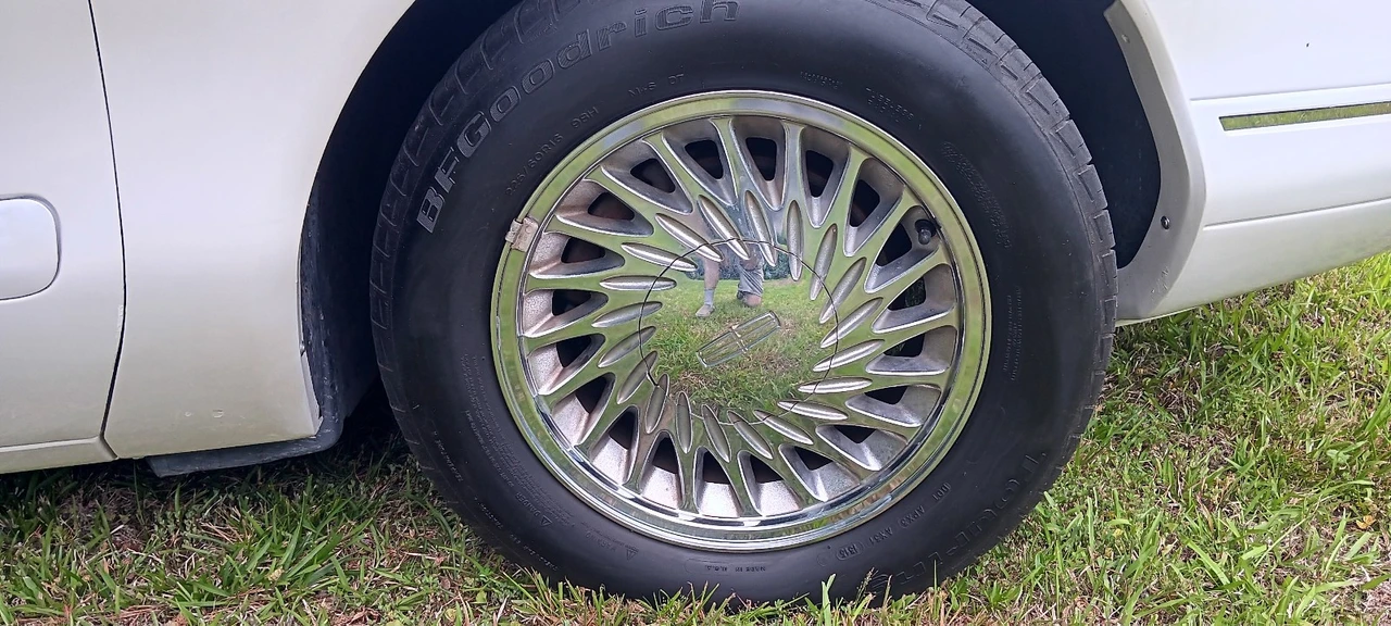 1993 Lincoln Continental Mark VIII - Image 12 of 31
