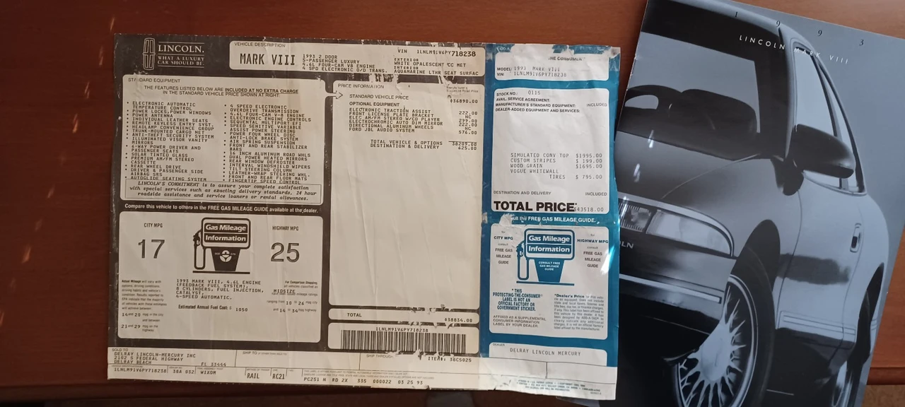 1993 Lincoln Continental Mark VIII - Image 6 of 31